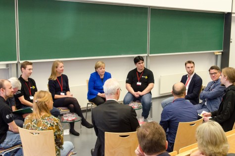 Bundeskanzlerin Merkel trifft NachwuchswissenschaftlerInnen